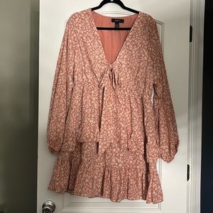 Long sleeve mini dress with bow